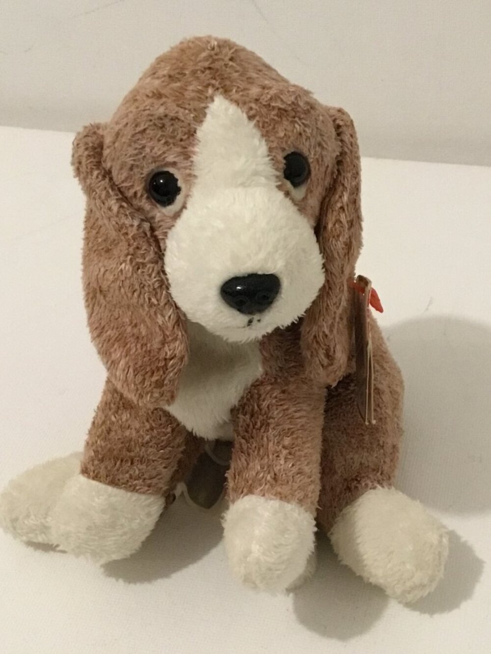 TY Beanie Babies Plush Sniffer Hound Dog- model 04299 (year 2000) - Retired